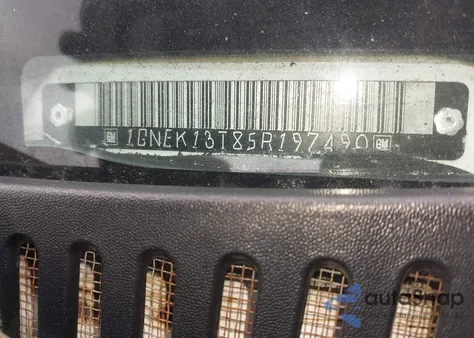 2005 Chevrolet Tahoe Z71 z USA, uszkodzony, nr VIN 1GNEK13T85R197490